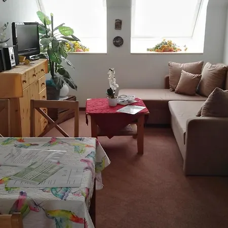 Ferienwohnanlage John Alter Stall Бург