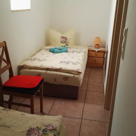 Ferienwohnanlage John Alter Stall * Бург